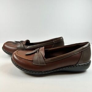 Clarks Collection Womens Brown Leather Tassel Loafer Shoes Comfort Size 8
